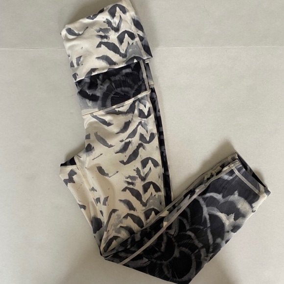 Lululemon Wunder Under Pant Pretty Plume Dance 4 - Picture 2 of 10